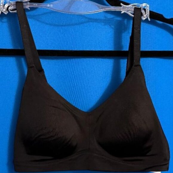 NWT SPANX ALL IN ONE WIRELESS BRA ~ SIZE: M / A - C / A/B/C ~ COLOR: VERY BLACK - Picture 1 of 13